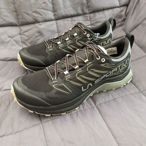 La Sportiva Jackal (BRAND NEW)